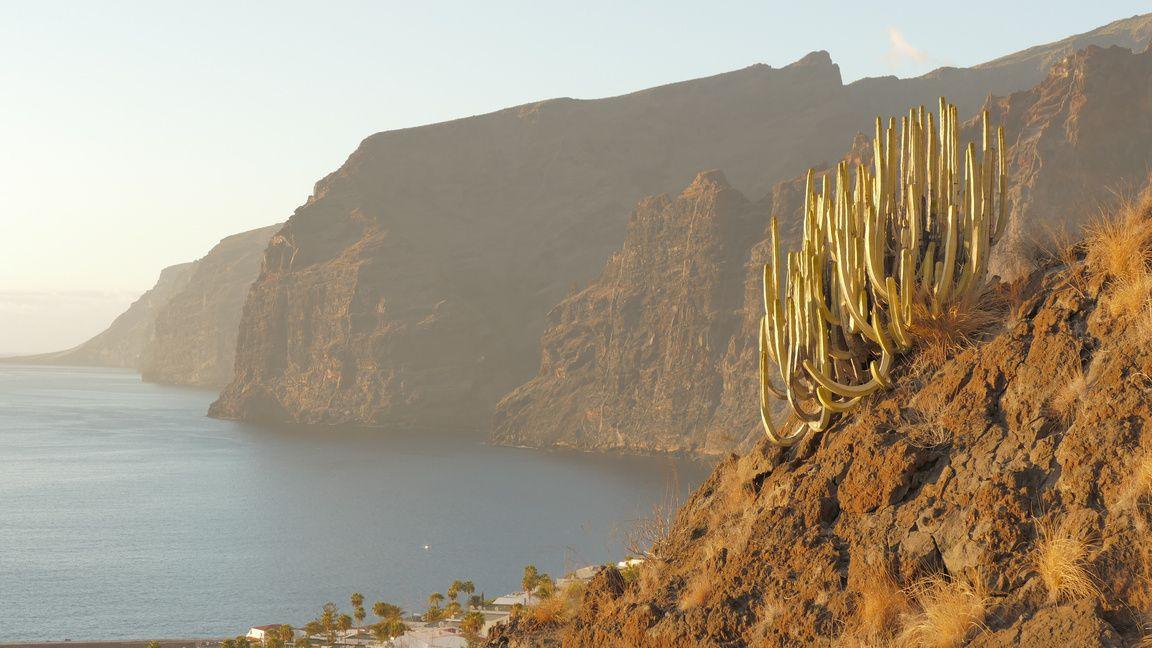 Los Gigantes klintis