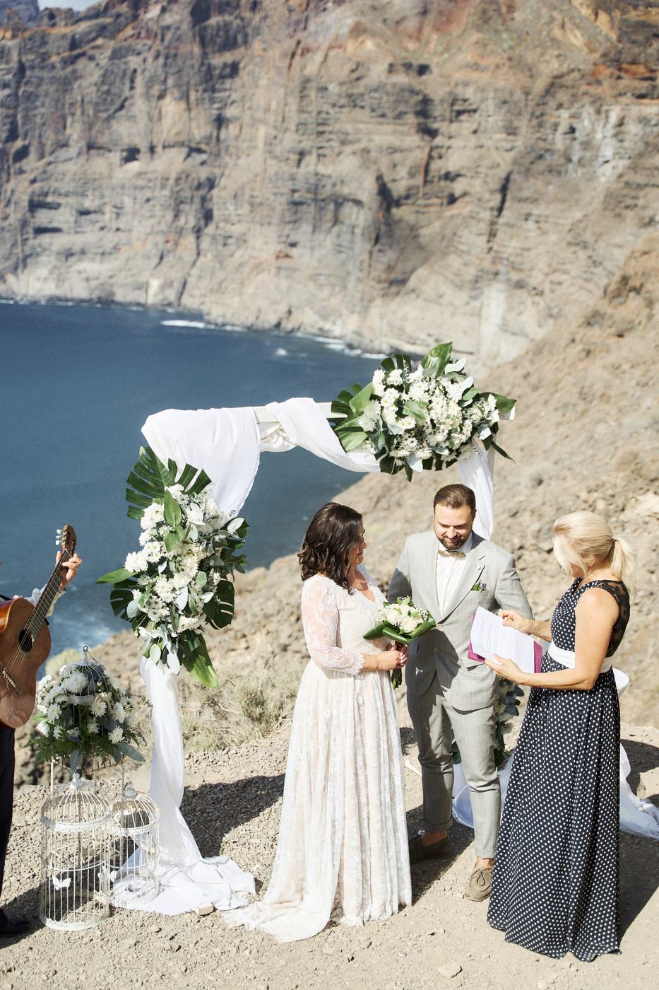 Simboliska kāzu ceremonija Tenerifē